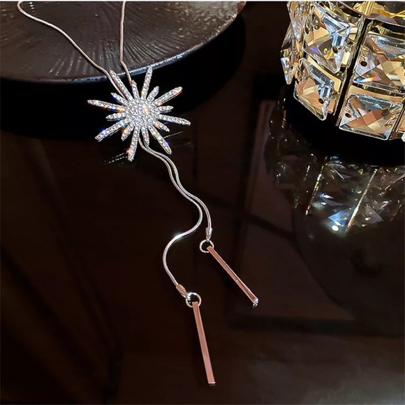 Silver Tone Crystal Flower Necklace - Picture 3 of 4